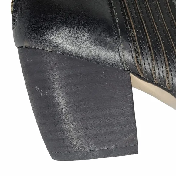 Cynthia Vincent Aston Leather Ankle Boots Size 6.5