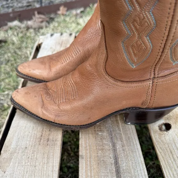 Dan Post Women's Western Boot size 6.5M Light Brown Made in USA