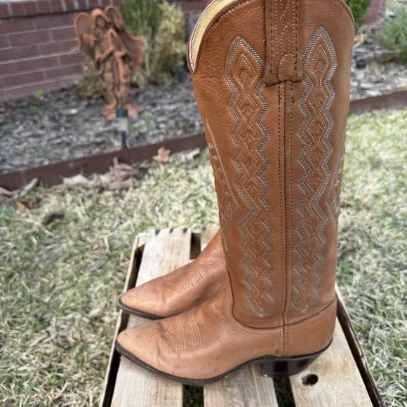 Dan Post Women's Western Boot size 6.5M Light Brown Made in USA