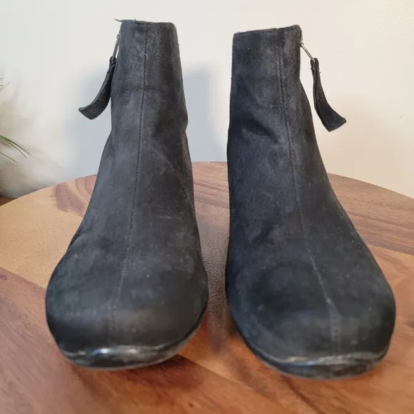 Dansko Black and Metallic Bronze Ankle Boots Size 41