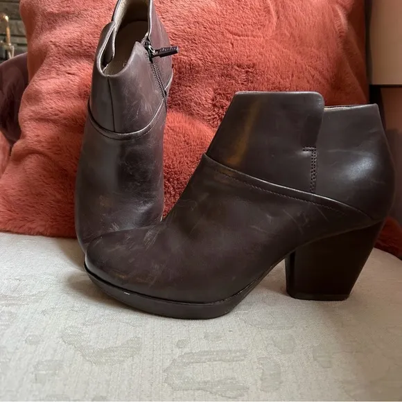 Dansko Brown Leather Ankle Boots 39, 7.5