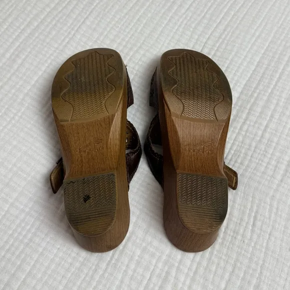 DANSKO BROWN LEATHER SANDALS FLORAL CUT OUT DETAILS SIZE EU 38 SUMMER COASTAL
