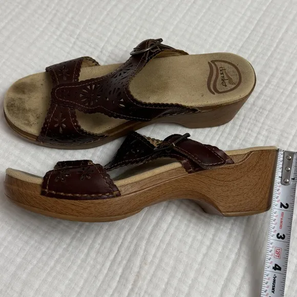 DANSKO BROWN LEATHER SANDALS FLORAL CUT OUT DETAILS SIZE EU 38 SUMMER COASTAL
