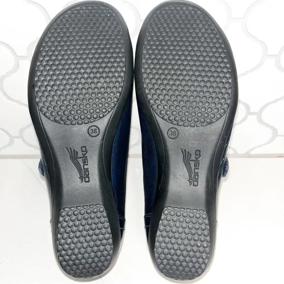 Dansko Franny Womens Size 37 6.5 - 7 Slip On Navy Comfort Shoes Slip Resistant
