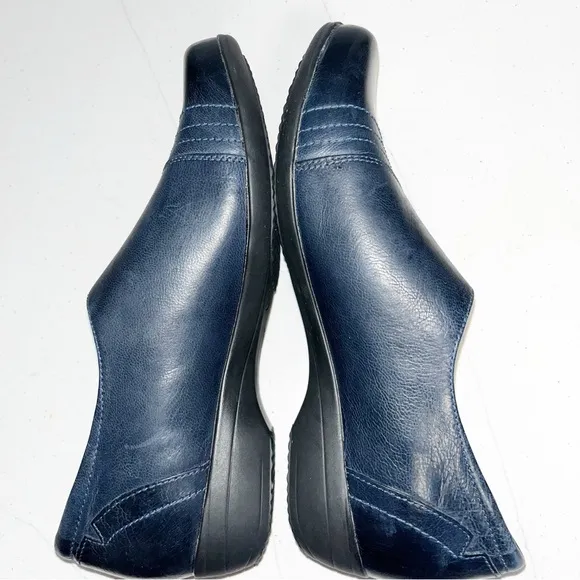 Dansko Franny Womens Size 37 6.5 - 7 Slip On Navy Comfort Shoes Slip Resistant