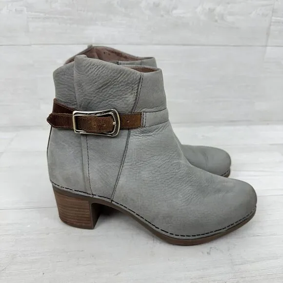 Dansko Women 6.5-7 Hartley Ankle Boot Grey Nubuck Tan Leather Trim Block Heels