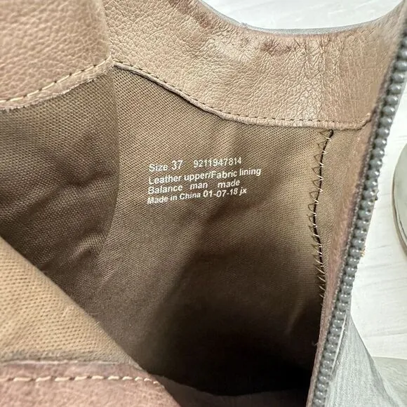 Dansko Women 6.5-7 Hartley Ankle Boot Grey Nubuck Tan Leather Trim Block Heels