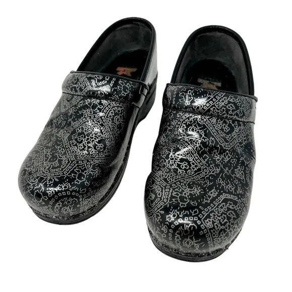 Dansko XP Professional Clog Fancy Metallic Silver Black size 38 US 7.5-8