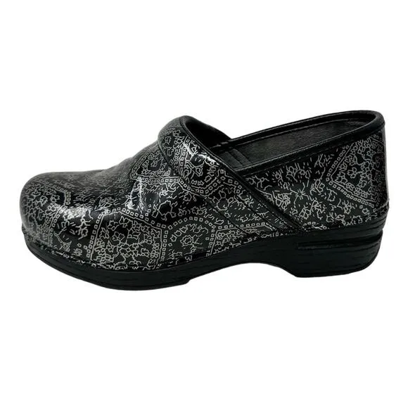 Dansko XP Professional Clog Fancy Metallic Silver Black size 38 US 7.5-8