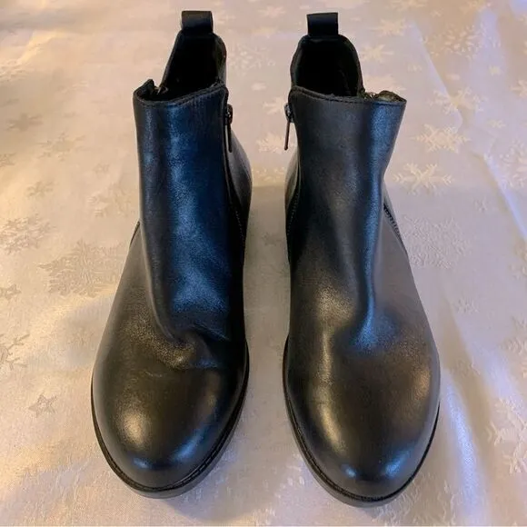 David Tate Black Leather Ankle Boots Zippers on Each Side Sz 10.5 Gorgeous