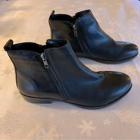 David Tate Black Leather Ankle Boots Zippers on Each Side Sz 10.5 Gorgeous