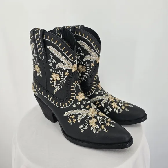 Dingo Black Floral Embroidered Cowgirl Boots | Western Ankle Booties Sz 9.5