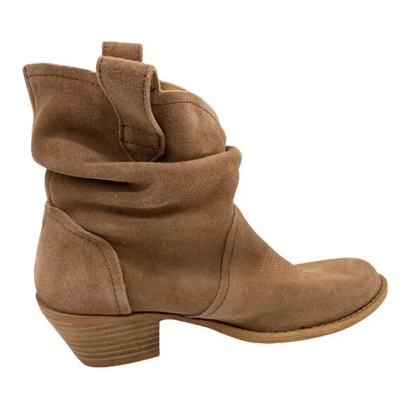 DINGO Dark Tan Jackpot Round Toe Slouchy Suede Western Cowgirl Ankle Boots 6