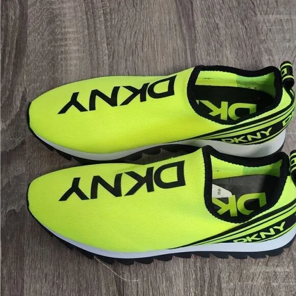 DKNY New Womens Shoes Size 7 M Athletic