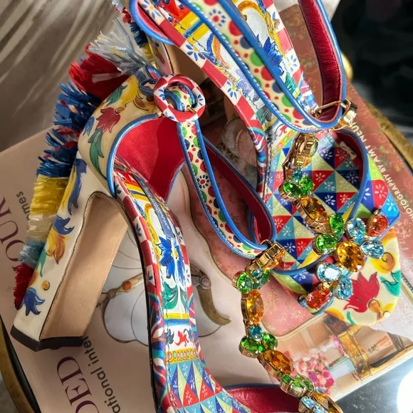 DOLCE &amp; GABANNA unbeliveable Jewel for your feet