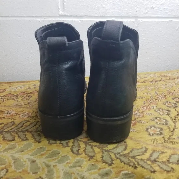 Dolce Vita black leather ankle booties boots