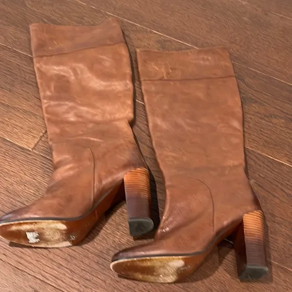 DOLCE Vita Brown Tall Boots Size 9