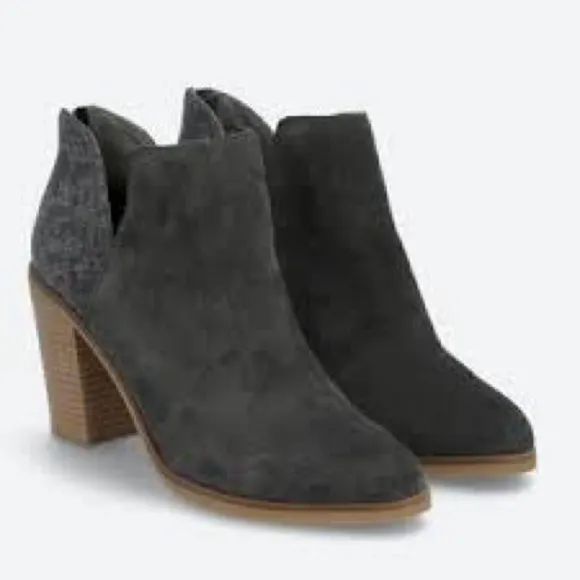 DOLCE VITA DV8  Shai Mixed Material Grey  Leather  Ankle Boots Women Size 9