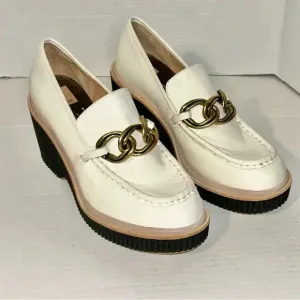 Dolce Vita Shoes Womens Size 10 Brenan Wedge Heel Loafers Ivory Leather Chain