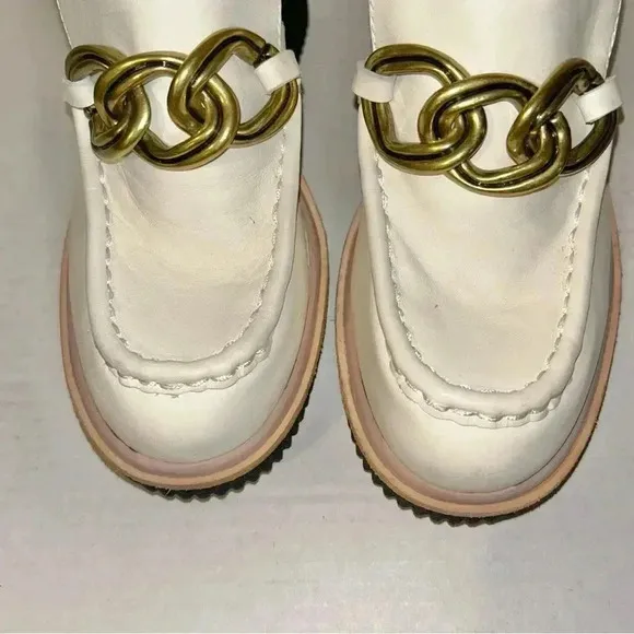 Dolce Vita Shoes Womens Size 10 Brenan Wedge Heel Loafers Ivory Leather Chain