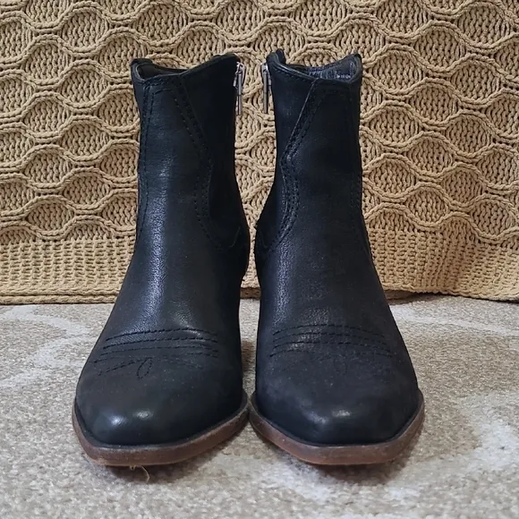 Dolce Vita 'Silma' Black Leather Western Ankle Booties - Size 7