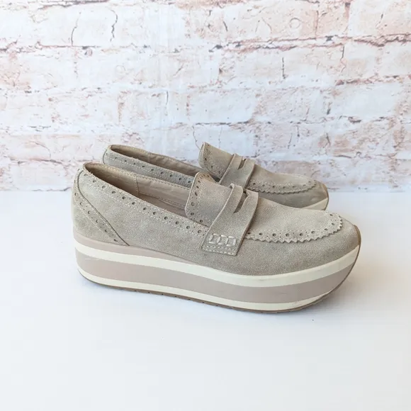 Dolce Vita Women's Suede Gray Platform Shoes