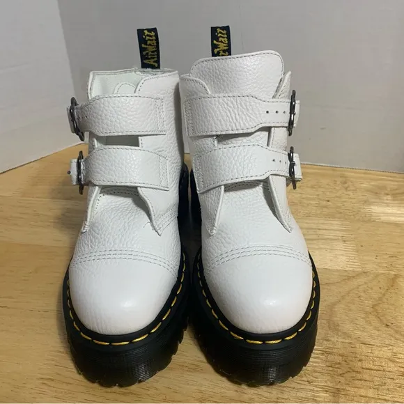 Dr. Marten Devon Flower Buckle Leather Platform‎ Boots White Women's Size 8 New