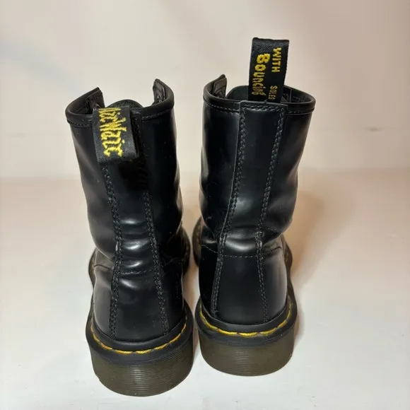 Dr. Martens 1460 Boots Women's Size 6 Black Leather Classic Casual Emo Punk Goth