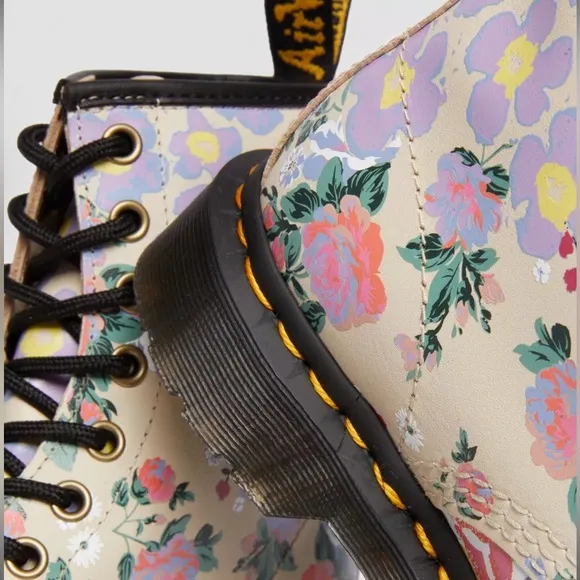 Dr. Martens: 1460 FLORAL MASH UP LEATHER LACE UP BOOTS 🇬🇧🌸
