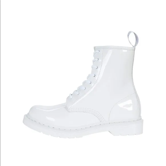 Dr Martens 1460 MONO PATENT LEATHER LACE UP BOOTS- NO BOX