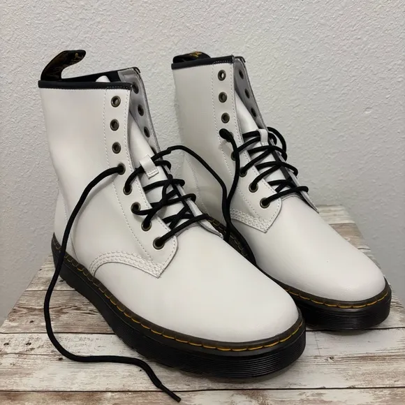 Dr Martens 1460 SMOOTH LEATHER LACE UP BOOTS
