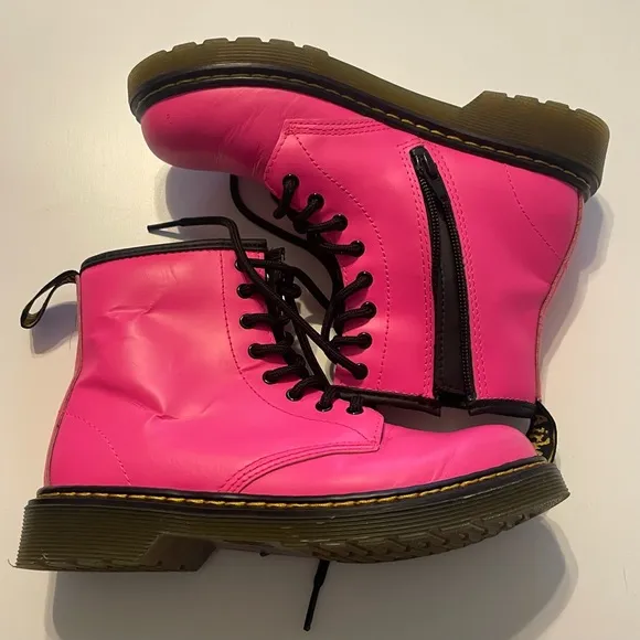 Dr Martens 1460 SMOOTH LEATHER LACE UP BOOTS