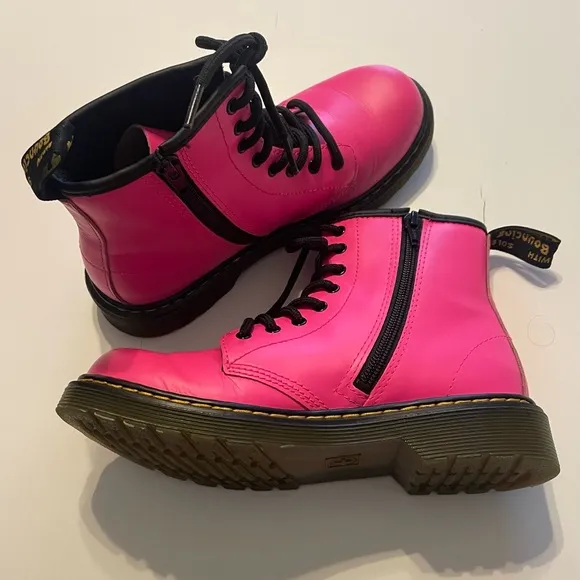 Dr Martens 1460 SMOOTH LEATHER LACE UP BOOTS