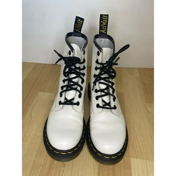 Dr. Martens 1460 Smoth Leather Lace Up Boots EU 36/ US 5 White