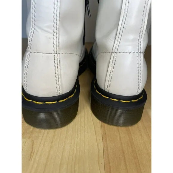 Dr. Martens 1460 Smoth Leather Lace Up Boots EU 36/ US 5 White
