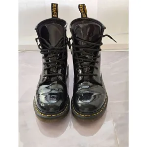 Dr. Martens 1460 Womens Size 8 Black Air Wait Patent Leather Boot