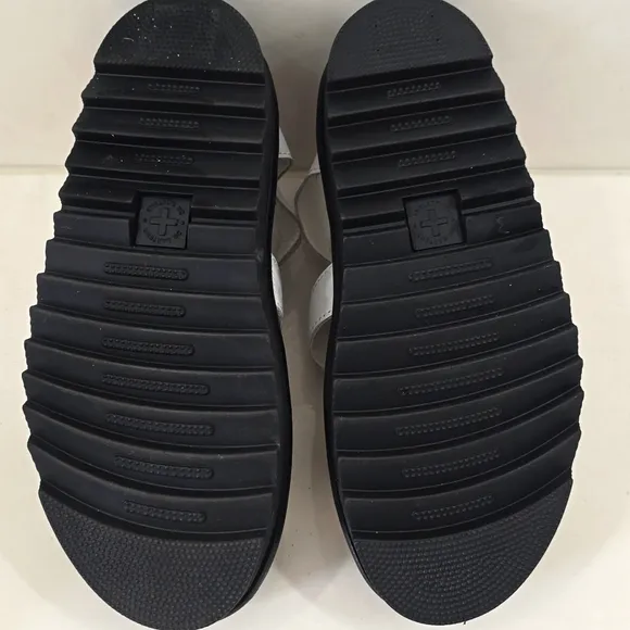 Dr Martens Blaire Sandals