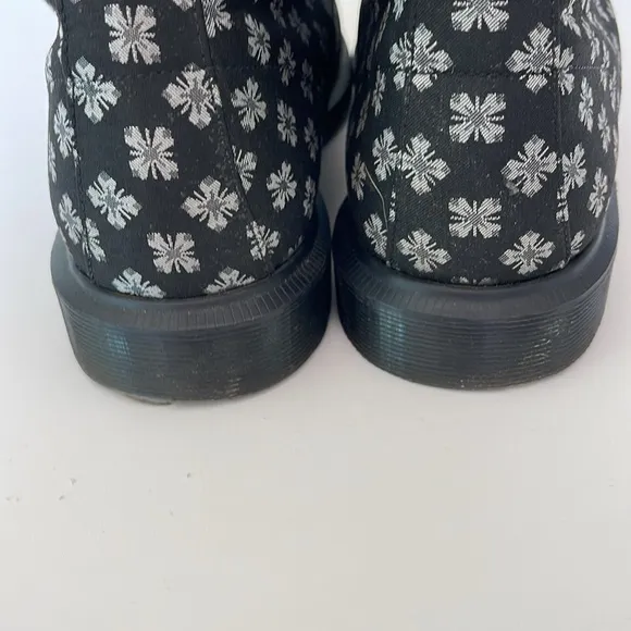 Dr. Martens Kathleen 60's Geo Brocade Boots 7 Eye in Black Lace Up Y2K Size 8
