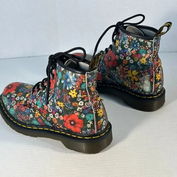 DR MARTENS L-7 FLOWER BOOTS