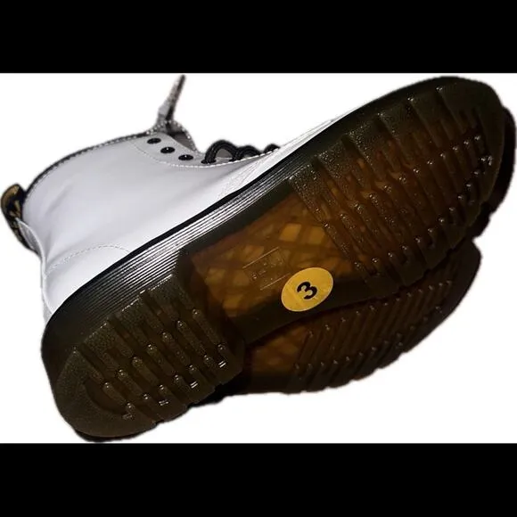 Dr. Martens Leather Ankle boots white Kids
