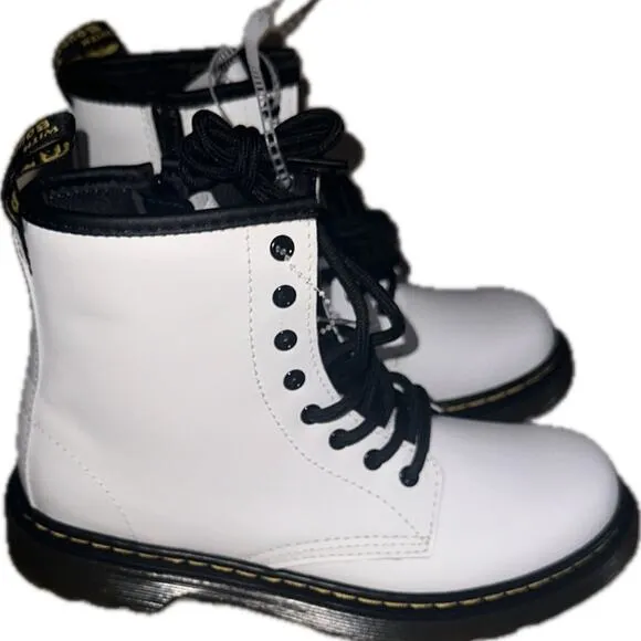 Dr. Martens Leather Ankle boots white Kids
