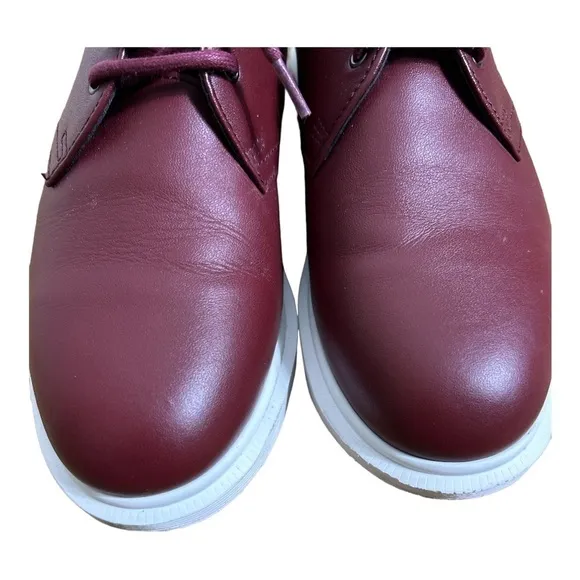 Dr. Martens Torriano leather lace up shoes size 7