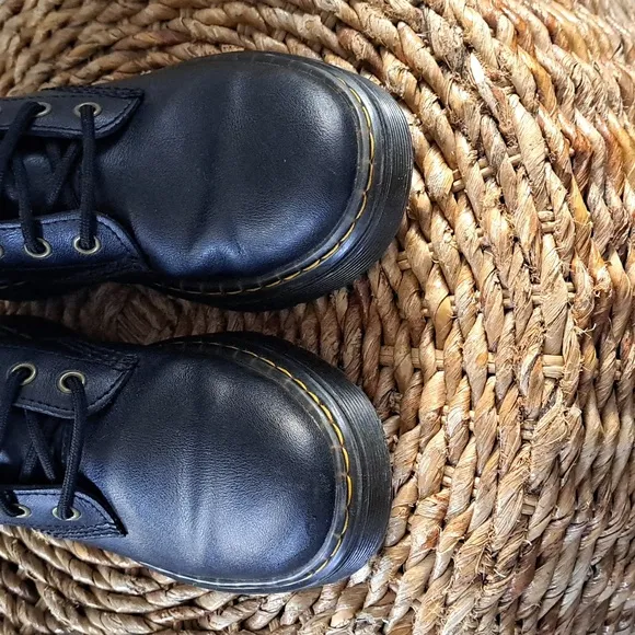 Dr. Martens Unisex Classic Zavala Black Leather‎ Combat Boots Lace Up Size M6/W7