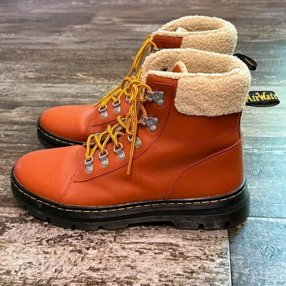 Dr. Martens Women's Leather Combs Faux Fur Lined Lace Up Casual Boots NEW
