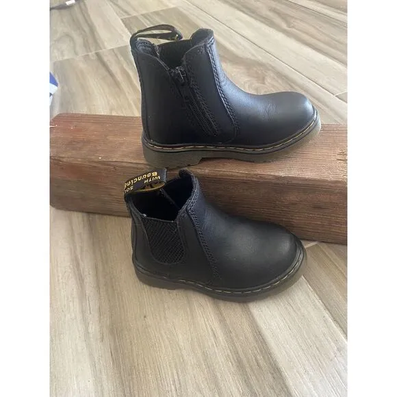 Dr. Martin - #2976 Chelsea Airwave‎ Zipper- Black Leather Boots-Size 7 Toddler