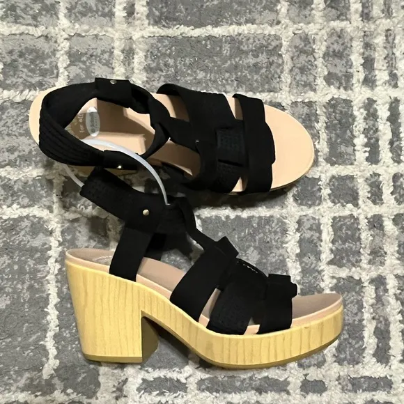 Dr Scholl’s Blossom black heel‎ sandals 6.5 NEW