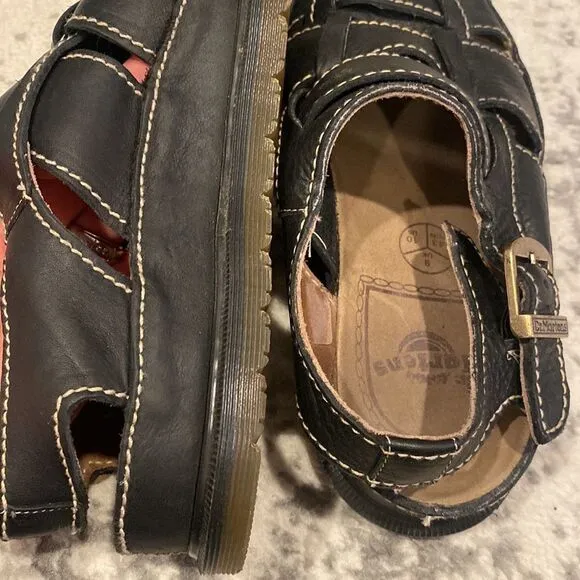 Dr Martens 8397 Arc Fisherman Sandals black in size 10 made in England EUC