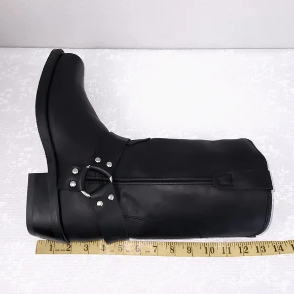 DURANGO Men's Black Leather Harness Boots US 9.5EE  DB510