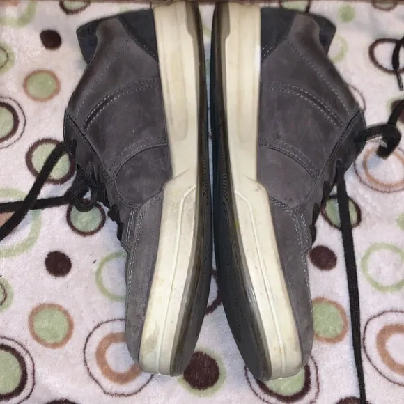 ECCO Men's Gray Suede Leather Lace Up Casual Sneakers Shoes Mens Sz 41