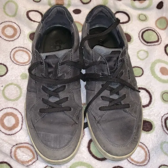 ECCO Men's Gray Suede Leather Lace Up Casual Sneakers Shoes Mens Sz 41